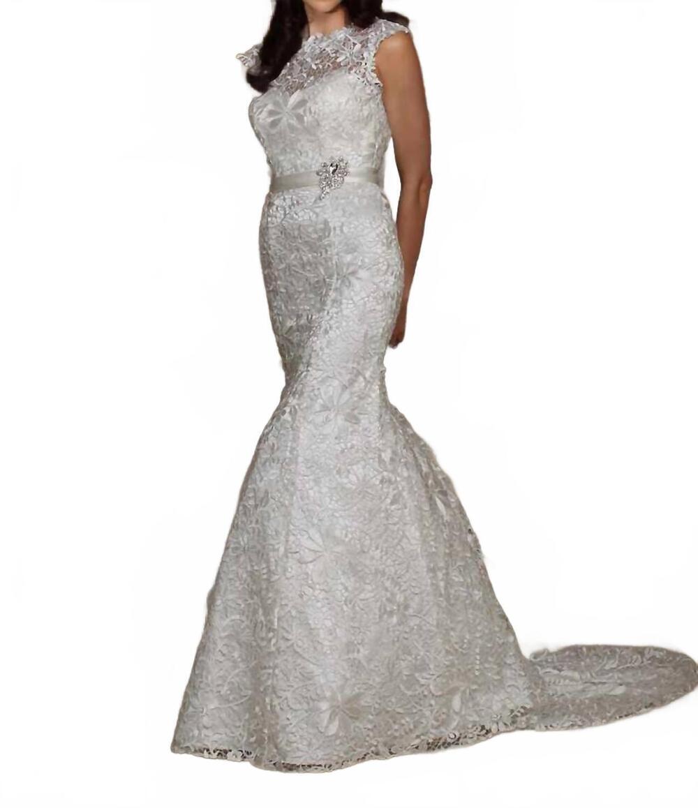 NEW DAVINCI BRIDAL lace wedding gown in ivory